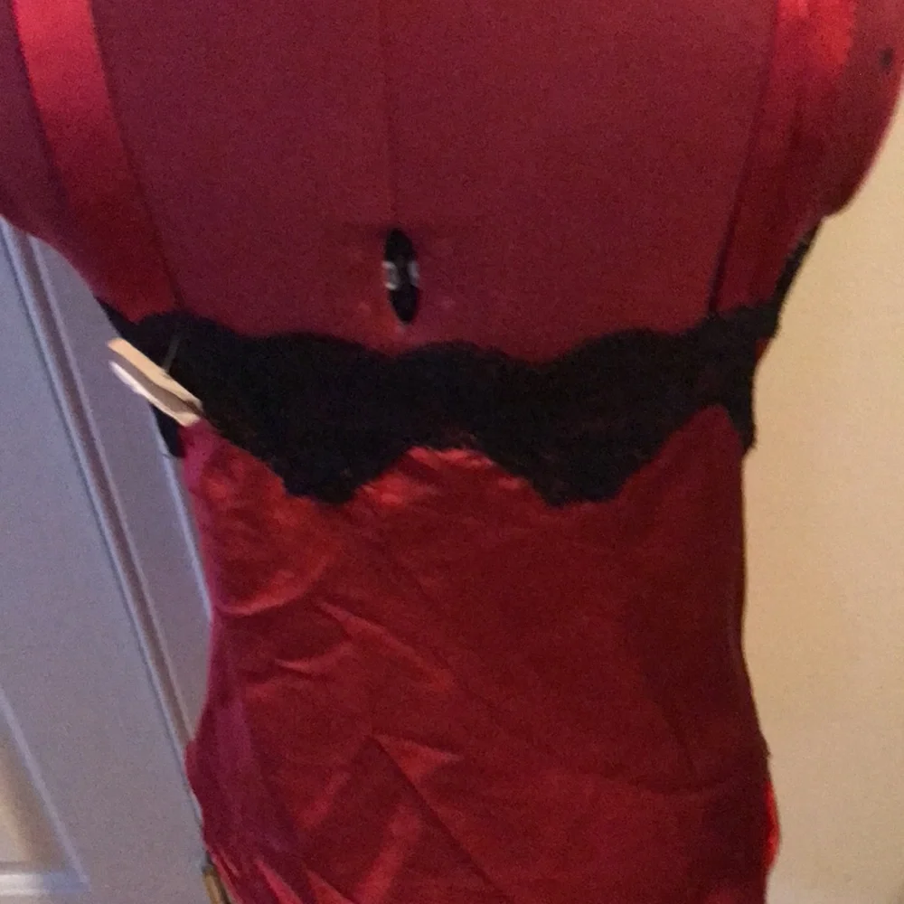 Red silk camisole with black lace trim byTReesha and black lace panties sizeM - Picture 2 of 7